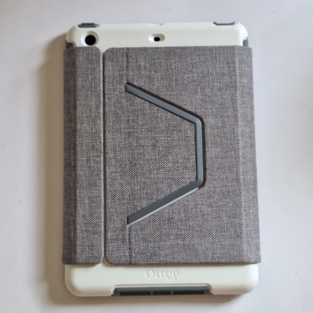 OtterBox symmetry folio